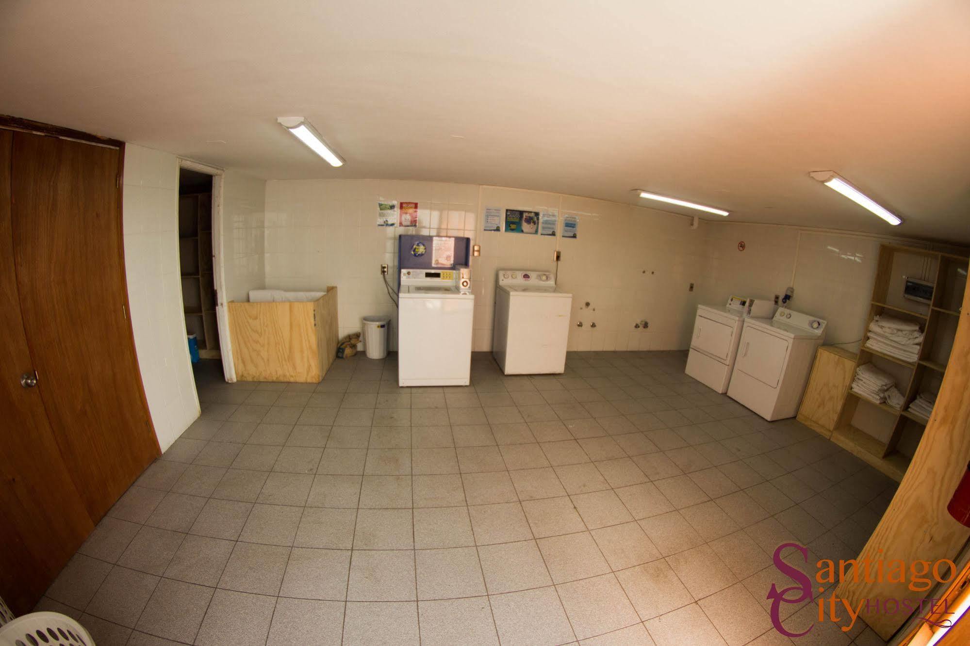 Santiago City Hostel ภายนอก รูปภาพ